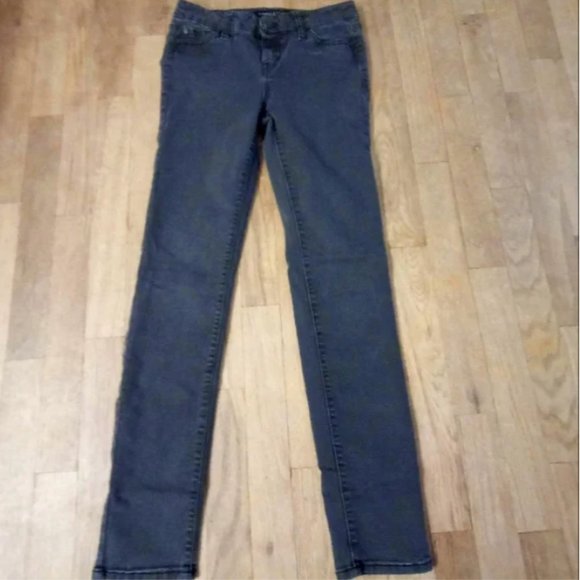 CELEBRITY PINK - Dark Gray / Black Skinny Jeans - Picture 5 of 10